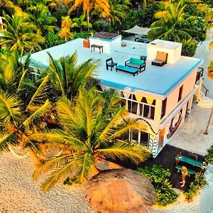 Pronoia Casa De Playa , Mahahual Messico